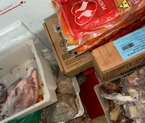 Vigilância Sanitária interdita trailer e apreende cerca de 20 kg de alimentos impróprios em Maceió