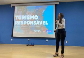 Setur apresenta ações de turismo sustentável em oficina do Projeto Orla de Maceió