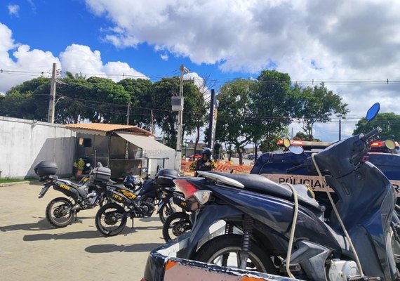 DMTT apreende motoneta roubada em fiscalização de trânsito em Maceió