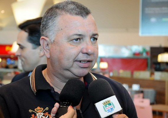 Rui Palmeira nega reajuste e servidores de Maceió devem decretar greve geral