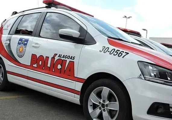 Homem é preso após ameaçar jogar mulher de varanda na Ponta Verde