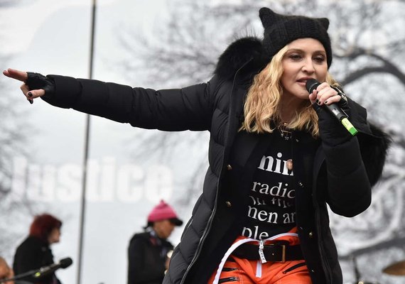 Madonna briga em Portugal para entrar com cavalo em palácio
