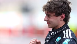 Antonelli conquista pole no Japão e Bortoleto garante nona posição no grid