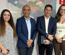 Sistema OCB Alagoas e Seduc debatem parcerias para fortalecer cooperativas em editais públicos