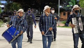 Banda da Guarda alegra a noite de moradores e pedestres com muito forró