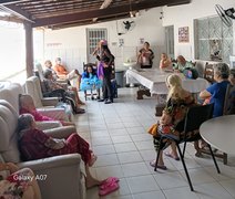 Tia Márcia Conta Histórias retrata o valor da conexão humana em apresentação única na Ponta Grossa, em Maceió