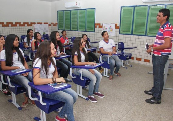 Seduc divulga nova chamada de professores e auxiliares de sala temporários