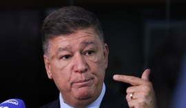 Dino dá cinco dias para senador explicar repasse de emendas à Lagoinha