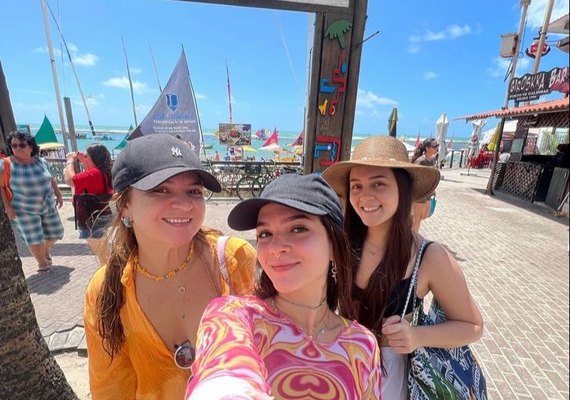 Mãe de Mel Maia reclama de relação com as filhas e aponta ingratidão: “Me sinto um lixo”