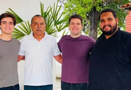 O efeito Davi: pré-candidato conversa com Paulo, mas segue na oposição