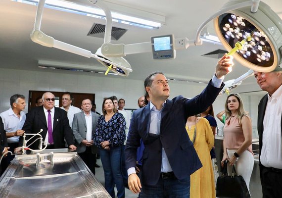 ‘O IML de AL é sem dúvida alguma, um dos mais modernos do país’, afirma Renan Filho durante inauguração