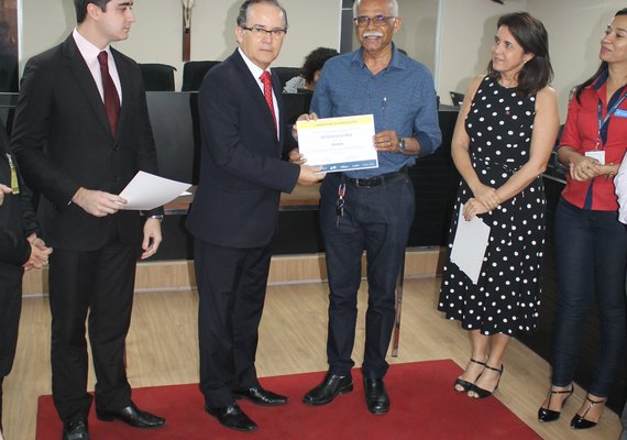 TRT/AL faz homenagem a usina Pindorama