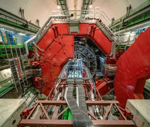 Físicos conseguem transformar chumbo em ouro em experimento com acelerador de partículas