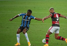 Grêmio e Flamengo fazem jogo atrasado em Porto Alegre