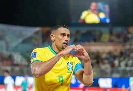 Brasil estreia com vitória no Mundial de Futebol de Praia