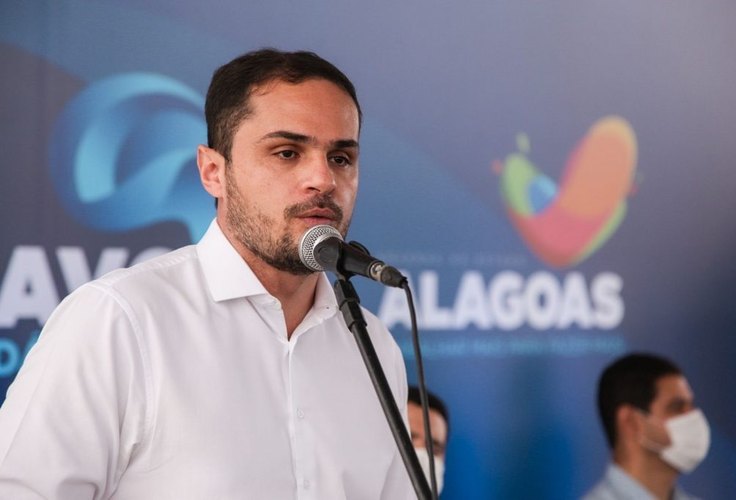 Alexandre Ayres anuncia pré-candidatura a deputado estadual em rádio; veja vídeo