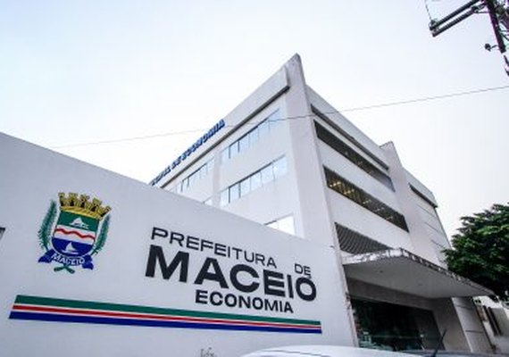Prefeitura paga nesta sexta salário e 13° de aniversariantes de março e abril
