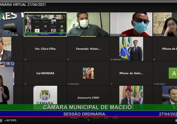 Câmara de Maceió barra votação para conceder título de Cidadão Honorário a Bolsonaro