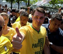 Flávio Bolsonaro propõe o fim da reeleição presidencial