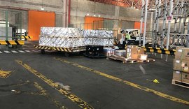 Alagoas recebe 90 mil doses de imunizantes contra Covid-19 neste sábado (2)