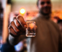 Vigilância Sanitária reforça cuidados na compra de bebidas alcoólicas