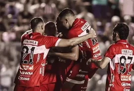 CRB visita o Avaí em busca de vitória para encostar no G-6