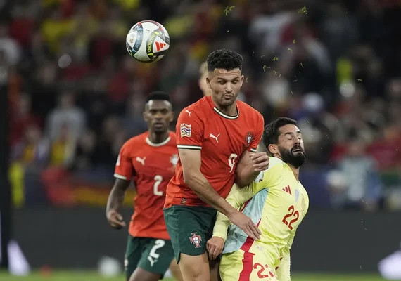 Clássico Ibérico: Portugal e Espanha se enfrentam pela Copa nesta segunda (6):