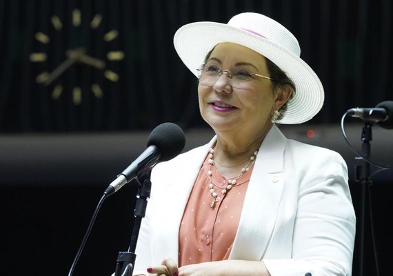 Deputada alagoana é eleita entre as cinco melhores em premiação de mulheres na política