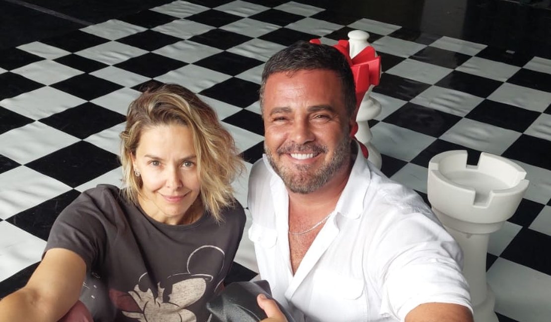 Bianca Rinaldi e Rodrigo Phavanello fazem curta temporada da comédia “Casa, Comida e Alma Lavada” em São Paulo