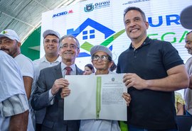 Governo entrega títulos de terra a 318 famílias rurais em Igaci