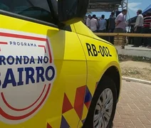 Suspeito de furtos tenta fugir pelo mar e é preso na Ponta Verde, Maceió