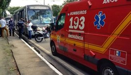 Colisão entre dois ônibus deixa nove pessoas feridas na Av. Fernandes Lima