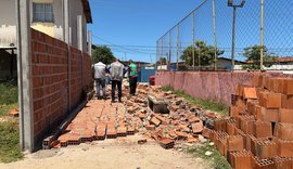 Fiscalização remove estruturas irregulares na parte baixa de Maceió