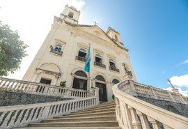 Procissão de Corpus Christi interdita principais ruas do Centro de Maceió; confira