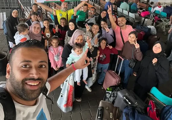 Brasileiros cruzam a fronteira de Gaza com o Egito