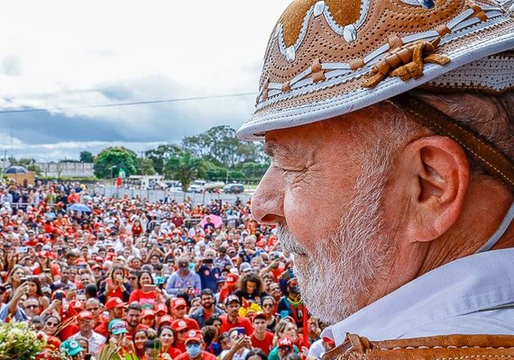 Lula vence Bolsonaro e é eleito novamente presidente do Brasil