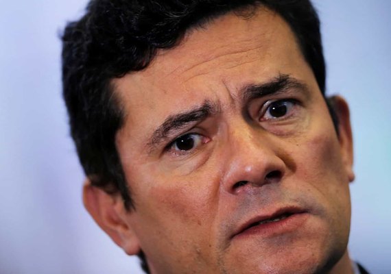 Novos diálogos mostram que Moro orientou a Lava Jato