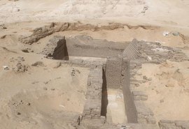 Necrópole egípcia revela túmulos raros que antecedem a arquitetura das pirâmides