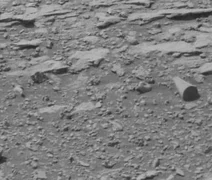 Cilindro misterioso é encontrado em cratera de Marte