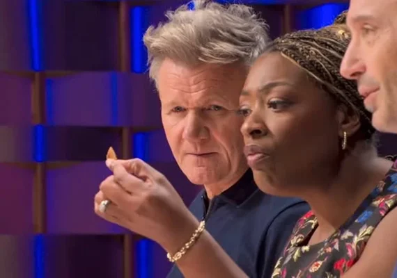 Participante serve prato com curativo e causa choque no MasterChef