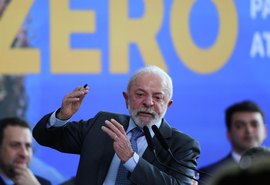 Lula sanciona isenção do IR para quem recebe até R$ 5 mil e defende redução