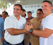 Paulo Dantas beneficia população de Junqueiro com entrega de pavimentação
