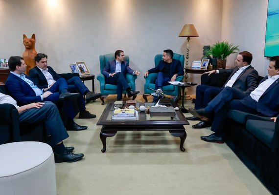Dantas discute pautas chave com candidato à sucessão de Lira