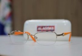 Gratuito: Sesau vai entregar óculos de grau para estudantes na próxima segunda-feira