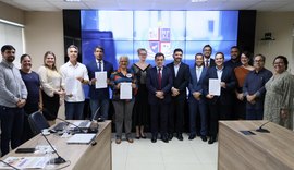 Candidatos à Prefeitura de Maceió assinam Pacto pela 1ª Infância em reunião promovida pelo MPAL
