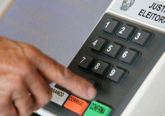 Cinco partidos vão definir presidenciáveis ou alianças neste domingo