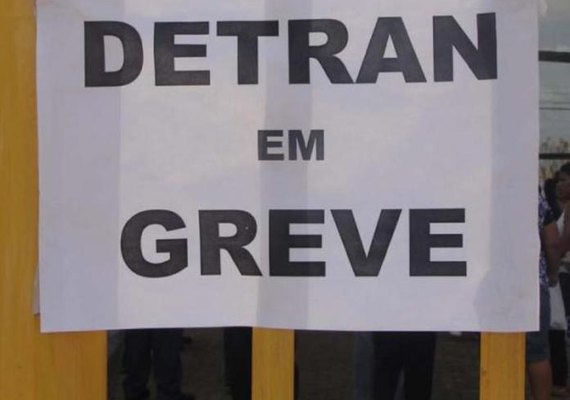 Detran paralisa atividades para discutir possível greve