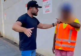 “O senhor é dono da rua?”: vereador confronta flanelinhas durante prévias carnavalescas