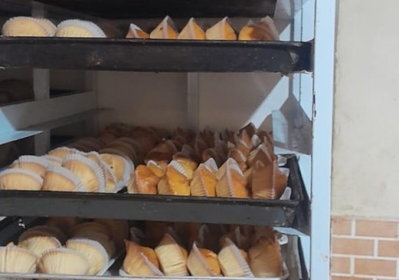 Fábrica de bolos em Maceió é interditada após vistoria da Vigilância Sanitária; veja