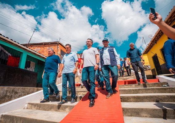 Paulo Dantas entrega primeira etapa do Minha Cidade Linda em Branquinha